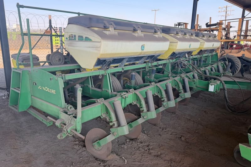 JD2117 Planter 10 Rows 76cm with Korrel Kunsmus