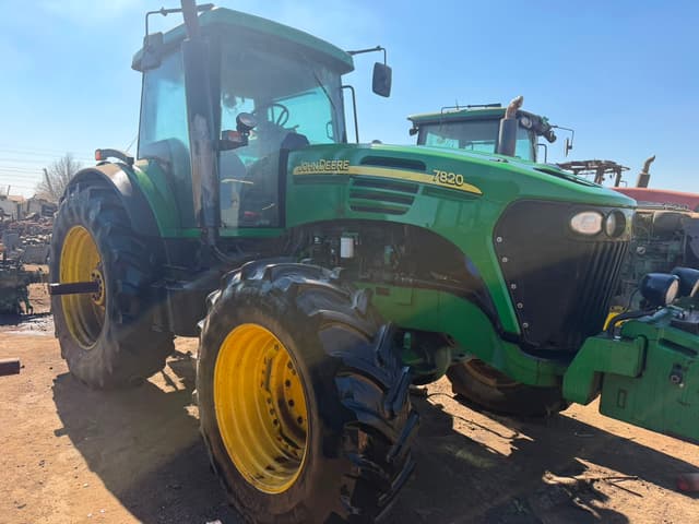 John Deere JD7820