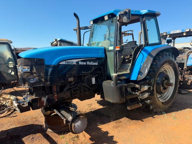 New Holland TM135