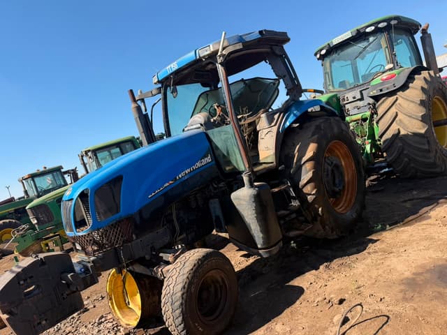 New Holland TS135A