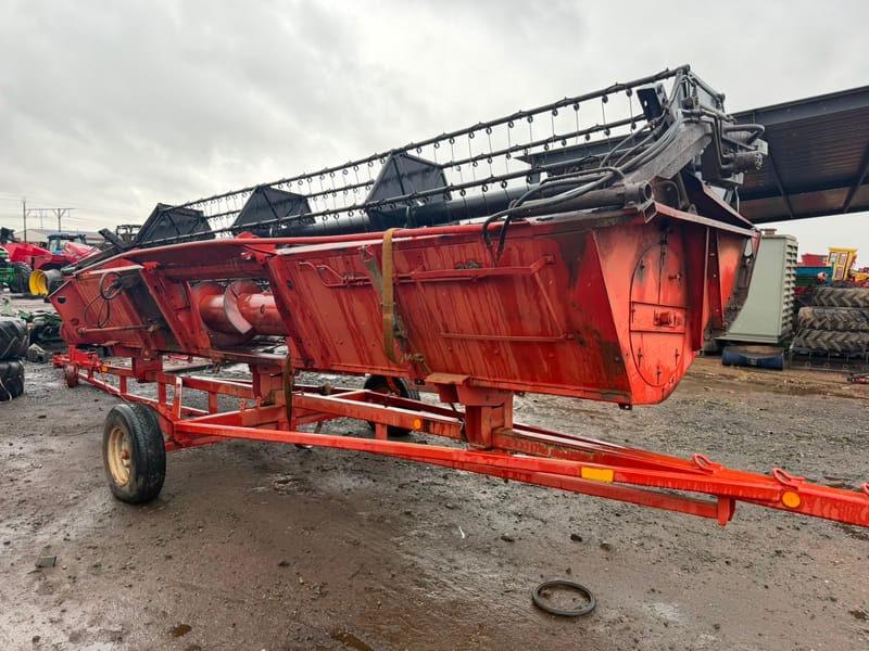 Case 1010 18ft. Rigid Header with Header Trailer — photo 2